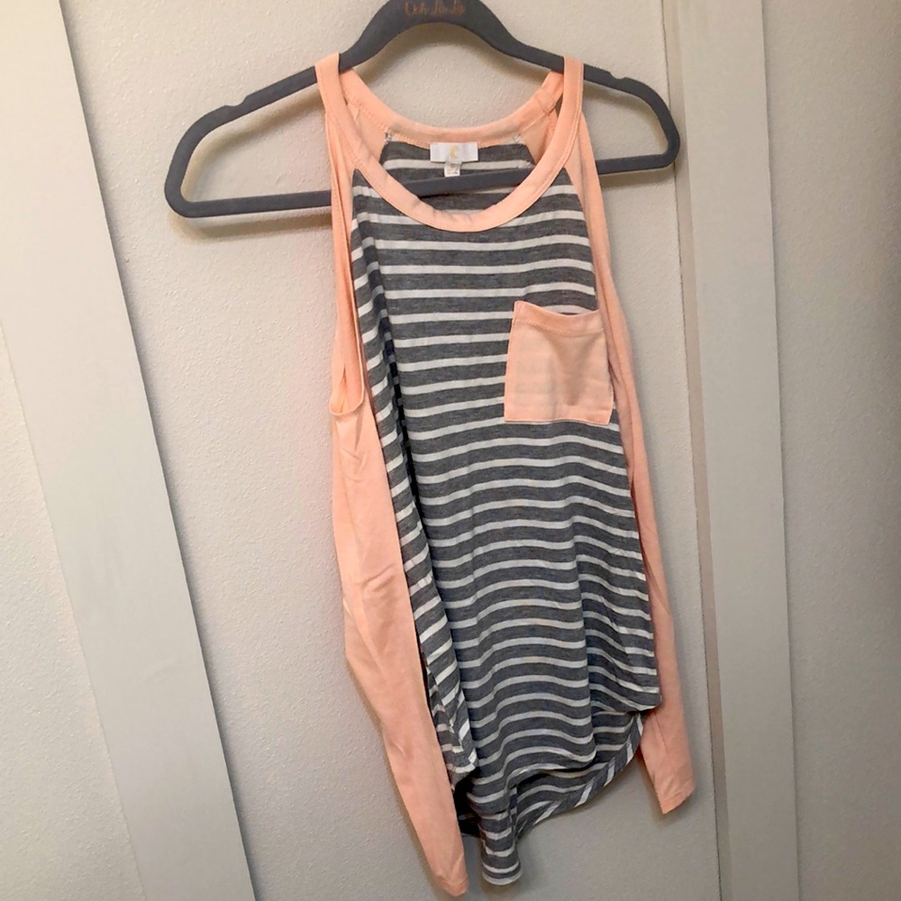Pink and gray shoulder-less long sleeve.